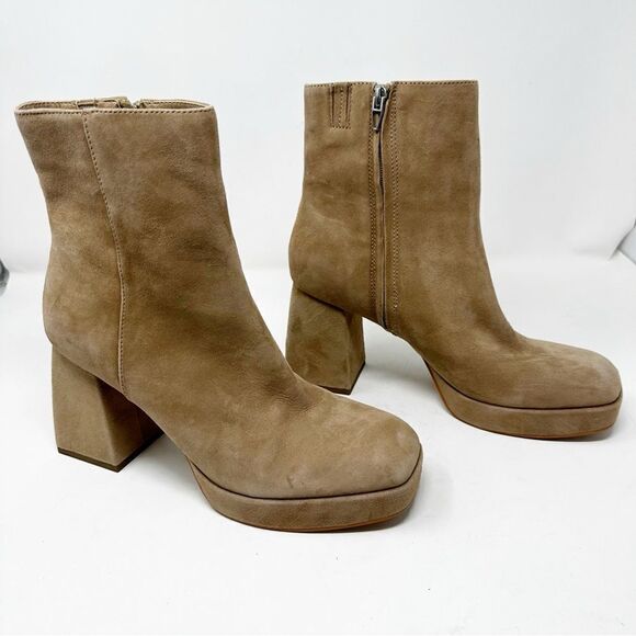 Dolce Vita Suede Heeled Platform Ulyses Bootie Mushroom - Picture 1 of 9